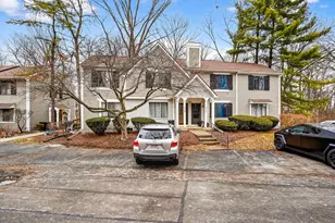 3050 Cooper Bluff Dr, Columbus, OH 43231 - Photo 3