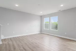 695 Erickson Ave, Columbus, OH 43213 - Photo 11