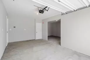 695 Erickson Ave, Columbus, OH 43213 - Photo 21