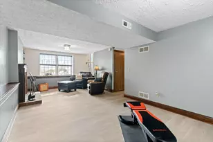 6988 Endsleigh Dr, Reynoldsburg, OH 43068 - Photo 25