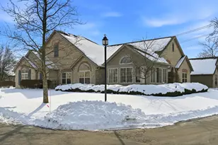 7336 Falls View Cir, Delaware, OH 43015 - Photo 1