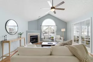 7336 Falls View Cir, Delaware, OH 43015 - Photo 3