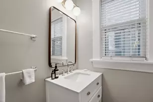 252 W Hubbard Ave, Columbus, OH 43215 - Photo 25