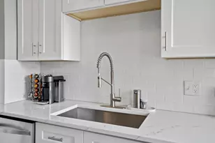 252 W Hubbard Ave, Columbus, OH 43215 - Photo 15