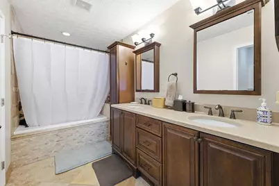 772 Old Forest Court, Columbus, OH 43230 - Photo 29