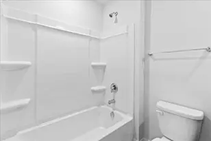 1489 Jarry Ave, Columbus, OH 43228 - Photo 23