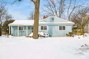 2674 Woodstock Rd, Upper Arlington, OH 43221 - Photo 1