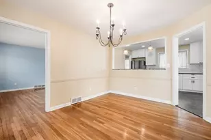 2674 Woodstock Rd, Upper Arlington, OH 43221 - Photo 17