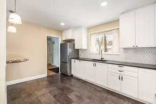 2674 Woodstock Rd, Upper Arlington, OH 43221 - Photo 13