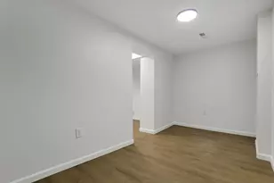 180 N Harding Rd, Columbus, OH 43209 - Photo 25