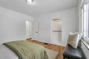 180 N Harding Rd, Columbus, OH 43209 - Photo 17