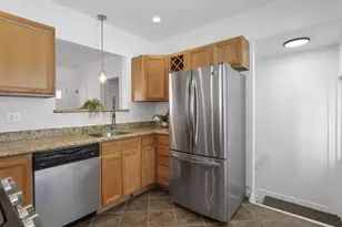 180 N Harding Rd, Columbus, OH 43209 - Photo 15