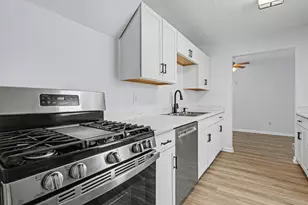 3001 Woodland Ave, Columbus, OH 43224 - Photo 7