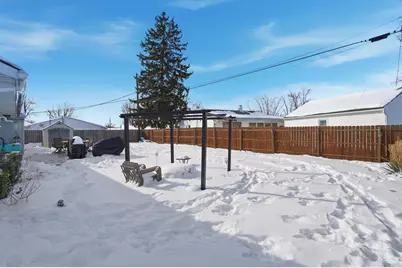 306 Madison Drive S, West Jefferson, OH 43162 - Photo 27