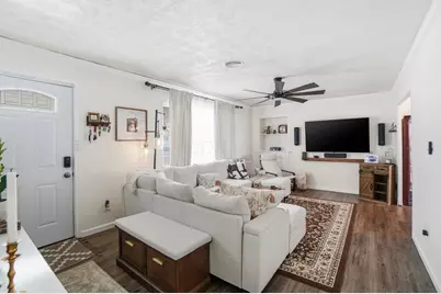 306 Madison Drive S, West Jefferson, OH 43162 - Photo 3