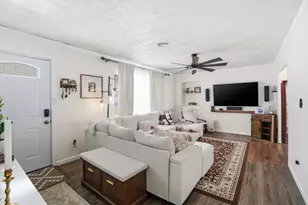 306 Madison Dr S, West Jefferson, OH 43162 - Photo 3