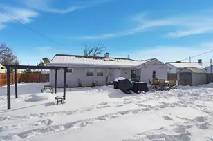 306 Madison Dr S, West Jefferson, OH 43162 - Photo 23