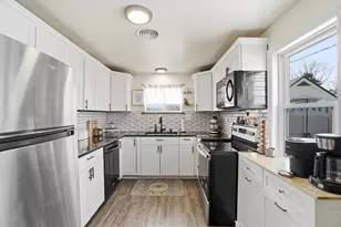 306 Madison Dr S, West Jefferson, OH 43162 - Photo 13