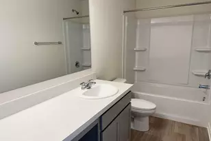 330 Honeysuckle St, South Bloomfield, OH 43103 - Photo 19