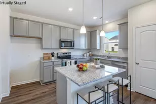 330 Honeysuckle St, South Bloomfield, OH 43103 - Photo 3