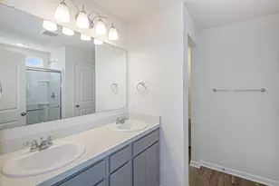 330 Honeysuckle St, South Bloomfield, OH 43103 - Photo 13