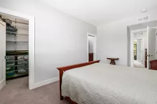 292 1/2 E Gay St, Columbus, OH 43215 - Photo 9