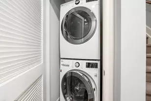 292 1/2 E Gay St, Columbus, OH 43215 - Photo 13