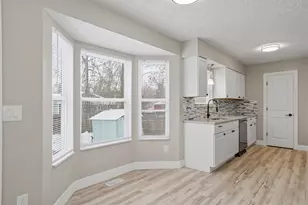 5018 Charming Ct, Columbus, OH 43231 - Photo 13