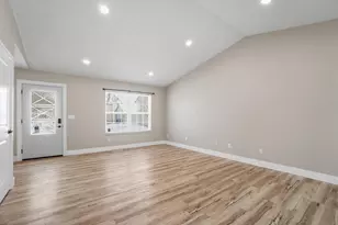 5018 Charming Ct, Columbus, OH 43231 - Photo 9