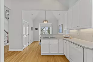 2022 Lake Shore Dr, Columbus, OH 43204 - Photo 17