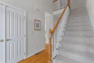 2022 Lake Shore Dr, Columbus, OH 43204 - Photo 11