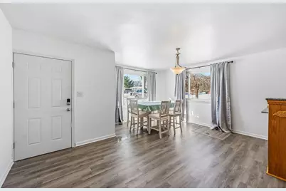 2430 Chateau Street, Grove City, OH 43123 - Photo 5