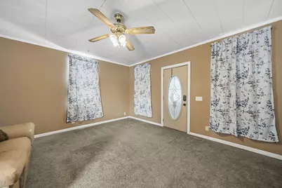 435 W Railroad Street, Galion, OH 44833 - Photo 9