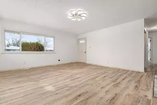 1792 Bostwick Rd, Columbus, OH 43227 - Photo 9