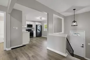 1673 Liscomb Rd, Columbus, OH 43207 - Photo 7