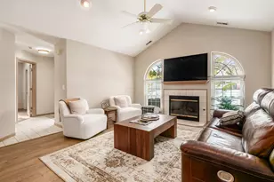 9427 Clermont Cir, Powell, OH 43065 - Photo 3