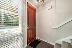 802 N 4th St, Columbus, OH 43215 - Photo 11