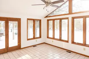 7081 Wendy Trail Ln, Dublin, OH 43017 - Photo 11