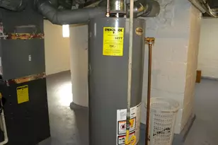 574 Townsend Ave, Columbus, OH 43223 - Photo 23