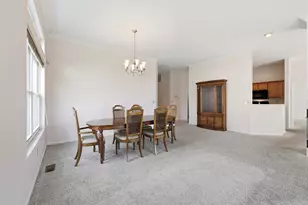 1124 Napa Ridge, Dayton, OH 45458 - Photo 13