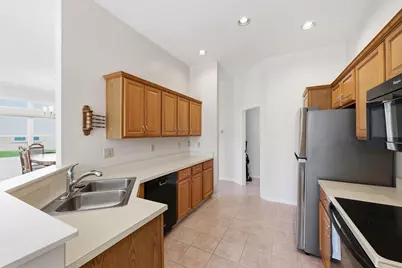 1124 Napa Ridge, Dayton, OH 45458 - Photo 19