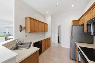 1124 Napa Ridge, Dayton, OH 45458 - Photo 19