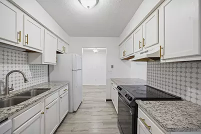 5258 Captains Court #E, Columbus, OH 43220 - Photo 17