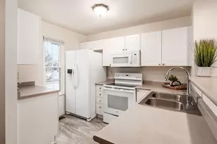 1053 Watkins Glen Ct, Marysville, OH 43040 - Photo 3