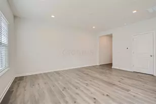 1495 Jarry Ave, Columbus, OH 43228 - Photo 5