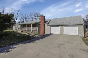 5060 Wheeling Rd NE, Lancaster, OH 43130 - Photo 1