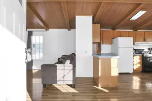 4150 Martinsburg Dr, Columbus, OH 43207 - Photo 3