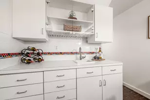 1379 La Rochelle Dr, Columbus, OH 43221 - Photo 9