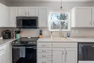 3120 Capstone Way, Columbus, OH 43221 - Photo 11