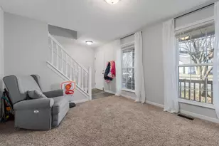 3120 Capstone Way, Columbus, OH 43221 - Photo 7